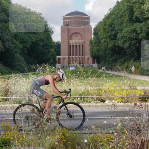 14.09.2025 - Stadtparktriathlon Michael Burmester http://msf.ph/oto/8901779 14.09.2025 13:20:01 Radfahren 1357, 1376, 1426, 1526, 1541, 1571 meine-sportfotos.de