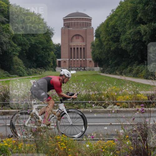 14.09.2025 - Stadtparktriathlon Michael Burmester http://msf.ph/oto/8901824 14.09.2025 09:28:22 Radfahren 311, 327, 382, 393, 400, 413, 414, 423, 430, 435, 448 meine-sportfotos.de