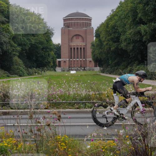 14.09.2025 - Stadtparktriathlon Michael Burmester http://msf.ph/oto/8901839 14.09.2025 09:28:27 Radfahren 311, 327, 382, 400, 413, 414, 423, 430, 435, 448 meine-sportfotos.de