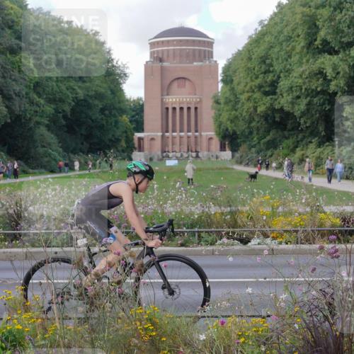 14.09.2025 - Stadtparktriathlon Michael Burmester http://msf.ph/oto/8901842 14.09.2025 13:21:11 Radfahren 1504, 1580, 1594, 1616 meine-sportfotos.de