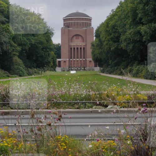 14.09.2025 - Stadtparktriathlon Michael Burmester http://msf.ph/oto/8901857 14.09.2025 09:28:39 Radfahren 410 meine-sportfotos.de