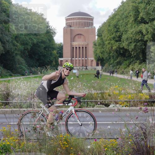 14.09.2025 - Stadtparktriathlon Michael Burmester http://msf.ph/oto/8901861 14.09.2025 13:21:46 Radfahren 1469, 1495, 1514, 1538, 1564, 1614, 1617 meine-sportfotos.de