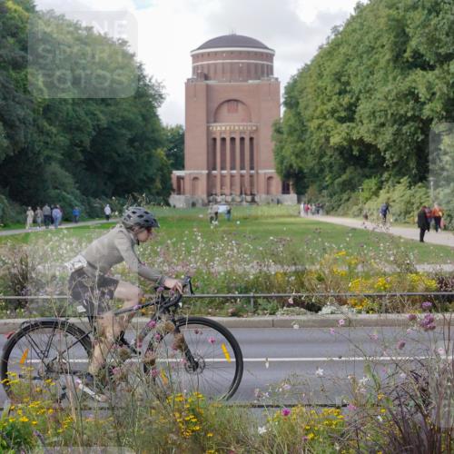 14.09.2025 - Stadtparktriathlon Michael Burmester http://msf.ph/oto/8901929 14.09.2025 13:22:54 Radfahren 1324, 1350, 1481 meine-sportfotos.de