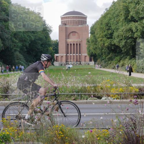 14.09.2025 - Stadtparktriathlon Michael Burmester http://msf.ph/oto/8901938 14.09.2025 13:23:03 Radfahren 1451, 1481, 1491, 1612 meine-sportfotos.de