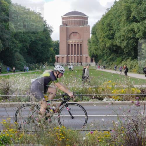 14.09.2025 - Stadtparktriathlon Michael Burmester http://msf.ph/oto/8901946 14.09.2025 13:23:12 Radfahren 1446, 1456, 1529, 1584, 1612 meine-sportfotos.de