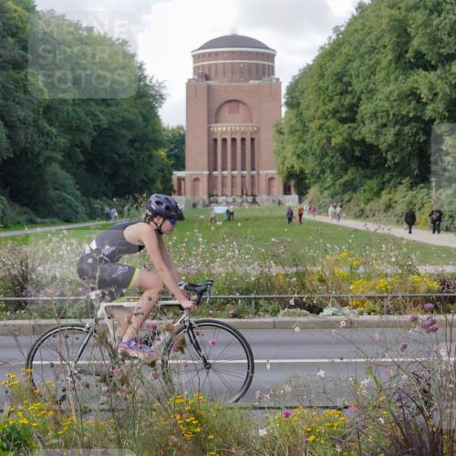 14.09.2025 - Stadtparktriathlon Michael Burmester http://msf.ph/oto/8901963 14.09.2025 13:23:33 Radfahren 1425, 1542, 1563, 1574 meine-sportfotos.de