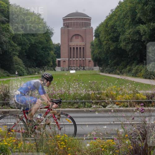 14.09.2025 - Stadtparktriathlon Michael Burmester http://msf.ph/oto/8901988 14.09.2025 09:29:58 Radfahren 394, 412, 450, 458, 484, 501 meine-sportfotos.de