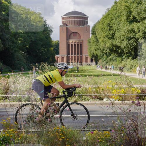 14.09.2025 - Stadtparktriathlon Michael Burmester http://msf.ph/oto/8902002 14.09.2025 13:24:23 Radfahren 1459, 1477, 1496, 1531, 1569 meine-sportfotos.de