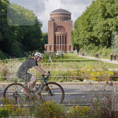 14.09.2025 - Stadtparktriathlon Michael Burmester http://msf.ph/oto/8902008 14.09.2025 13:24:30 Radfahren 1459, 1496, 1569 meine-sportfotos.de