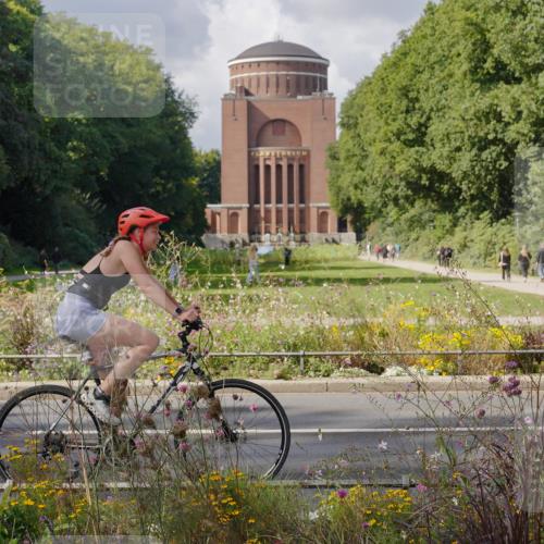 14.09.2025 - Stadtparktriathlon Michael Burmester http://msf.ph/oto/8902011 14.09.2025 13:24:31 Radfahren 1459, 1496, 1569 meine-sportfotos.de