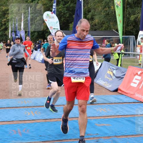 14.09.2025 - Airport Race Strokosch-Dieckow http://msf.ph/oto/8902108 14.09.2025 12:35:08 Ziel 130, 631, 652, 677, 752, 834, 852, 1152, 1264, 1405, 1758, 1817, 1859, 1866, 4053, 4209, 4270 meine-sportfotos.de