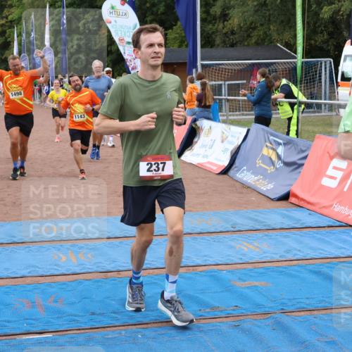 14.09.2025 - Airport Race Strokosch-Dieckow http://msf.ph/oto/8902128 14.09.2025 12:35:21 Ziel 71, 237, 280, 310, 606, 665, 677, 840, 1143, 1291, 1498, 1836, 4110 meine-sportfotos.de