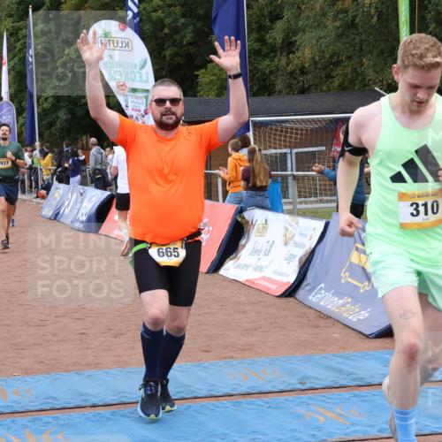 14.09.2025 - Airport Race Strokosch-Dieckow http://msf.ph/oto/8902139 14.09.2025 12:35:28 Ziel 310, 606, 665, 840, 899, 912, 937, 1002, 1652, 1836, 1886, 1920, 2036, 2102, 2143, 4258 meine-sportfotos.de