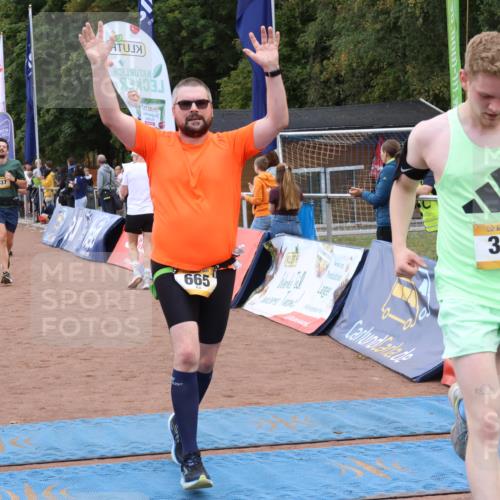 14.09.2025 - Airport Race Strokosch-Dieckow http://msf.ph/oto/8902140 14.09.2025 12:35:28 Ziel 310, 606, 665, 840, 899, 912, 937, 1002, 1652, 1836, 1886, 1920, 2036, 2102, 2143, 4258 meine-sportfotos.de