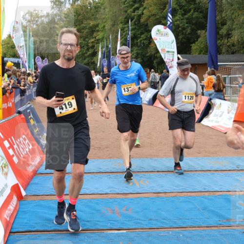 14.09.2025 - Airport Race Strokosch-Dieckow http://msf.ph/oto/8902178 14.09.2025 12:35:44 Ziel 94, 111, 258, 343, 419, 571, 703, 758, 833, 849, 929, 1010, 1100, 1120, 1374, 1855, 1942, 4130 meine-sportfotos.de