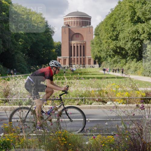 14.09.2025 - Stadtparktriathlon Michael Burmester http://msf.ph/oto/8902193 14.09.2025 13:25:13 Radfahren 1323, 1432, 1479, 1521, 1568, 1586 meine-sportfotos.de