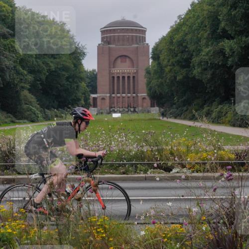 14.09.2025 - Stadtparktriathlon Michael Burmester http://msf.ph/oto/8902206 14.09.2025 09:31:38 Radfahren 405, 422, 474, 488 meine-sportfotos.de