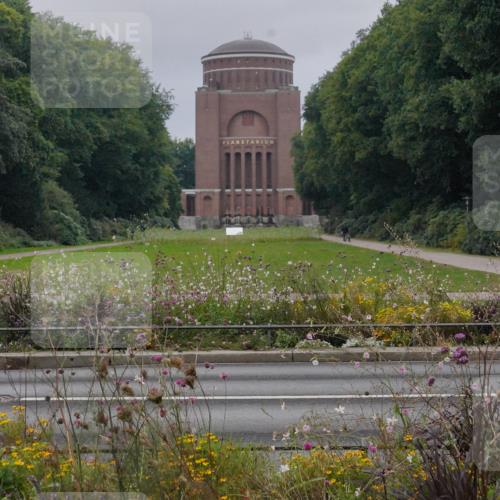 14.09.2025 - Stadtparktriathlon Michael Burmester http://msf.ph/oto/8902220 14.09.2025 09:32:03 Radfahren 431, 446, 493 meine-sportfotos.de
