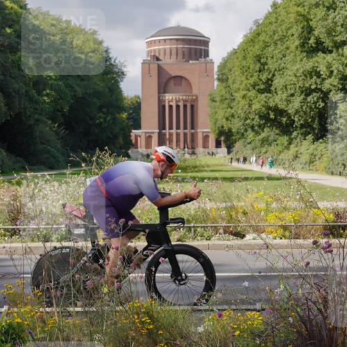 14.09.2025 - Stadtparktriathlon Michael Burmester http://msf.ph/oto/8902221 14.09.2025 13:25:45 Radfahren 1507, 1511, 1546, 1598 meine-sportfotos.de