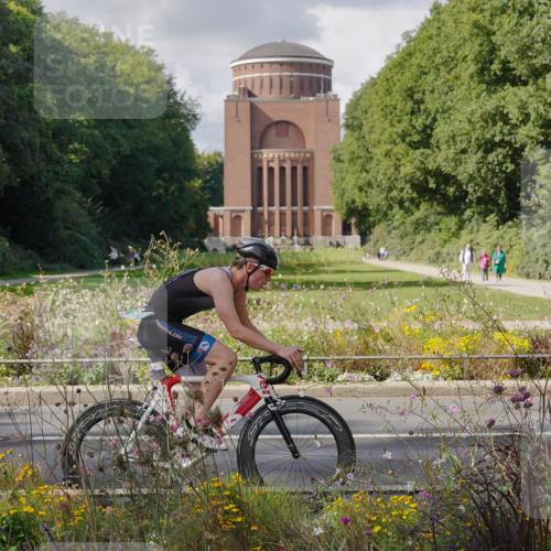 14.09.2025 - Stadtparktriathlon Michael Burmester http://msf.ph/oto/8902258 14.09.2025 13:26:33 Radfahren 1467, 1515, 1534, 1620 meine-sportfotos.de