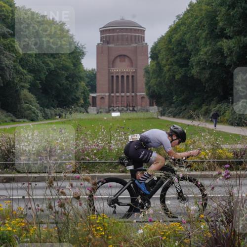 14.09.2025 - Stadtparktriathlon Michael Burmester http://msf.ph/oto/8902265 14.09.2025 09:32:51 Radfahren 381, 389, 419, 440, 471, 475 meine-sportfotos.de