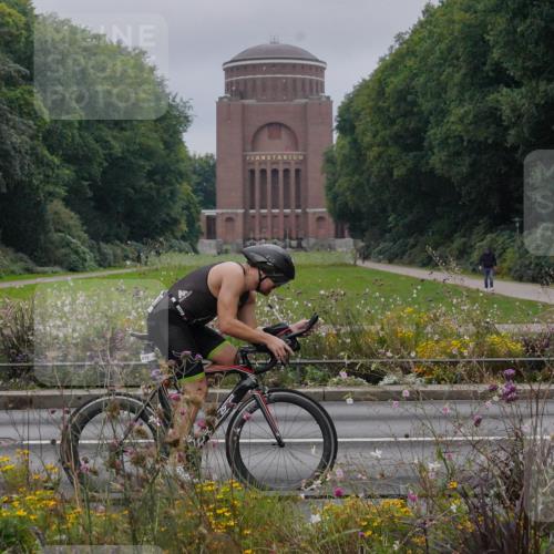 14.09.2025 - Stadtparktriathlon Michael Burmester http://msf.ph/oto/8902268 14.09.2025 09:32:53 Radfahren 381, 389, 419, 440, 471, 475, 481 meine-sportfotos.de