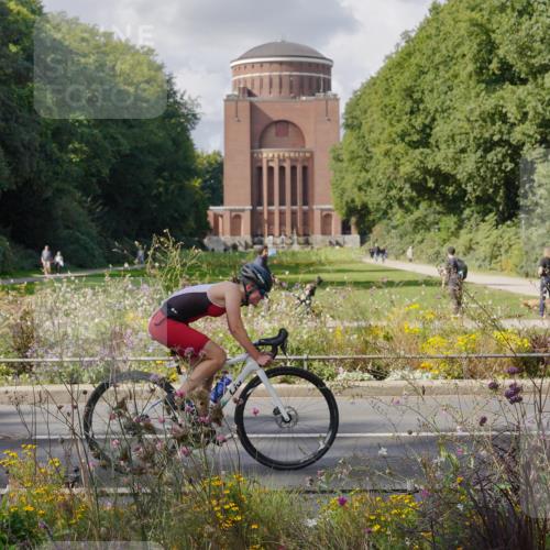 14.09.2025 - Stadtparktriathlon Michael Burmester http://msf.ph/oto/8902291 14.09.2025 13:27:06 Radfahren 1453, 1480, 1489, 1501, 1527, 1537, 1549, 1571, 1573, 1582 meine-sportfotos.de