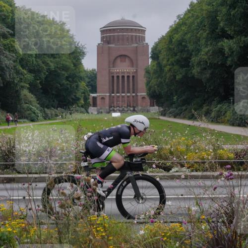 14.09.2025 - Stadtparktriathlon Michael Burmester http://msf.ph/oto/8902321 14.09.2025 09:33:58 Radfahren 379, 395, 473, 503 meine-sportfotos.de