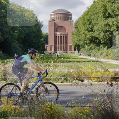14.09.2025 - Stadtparktriathlon Michael Burmester http://msf.ph/oto/8902323 14.09.2025 13:27:35 Radfahren 1473, 1508, 1576 meine-sportfotos.de