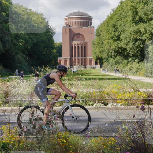 14.09.2025 - Stadtparktriathlon Michael Burmester http://msf.ph/oto/8902326 14.09.2025 13:27:37 Radfahren 1473, 1508, 1576 meine-sportfotos.de
