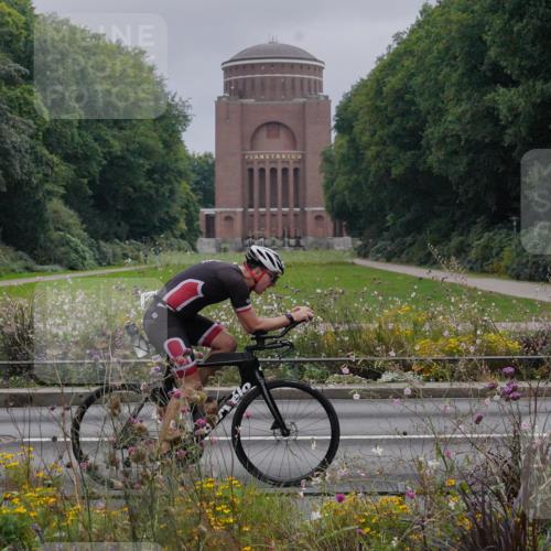 14.09.2025 - Stadtparktriathlon Michael Burmester http://msf.ph/oto/8902346 14.09.2025 09:34:30 Radfahren 380, 401, 404, 479 meine-sportfotos.de