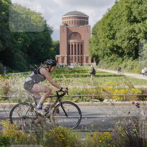 14.09.2025 - Stadtparktriathlon Michael Burmester http://msf.ph/oto/8902366 14.09.2025 13:28:28 Radfahren 1450, 1580, 1594, 1601, 1617 meine-sportfotos.de