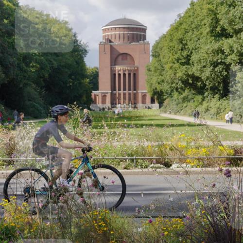 14.09.2025 - Stadtparktriathlon Michael Burmester http://msf.ph/oto/8902368 14.09.2025 13:28:30 Radfahren 1450, 1580, 1594, 1601, 1617 meine-sportfotos.de