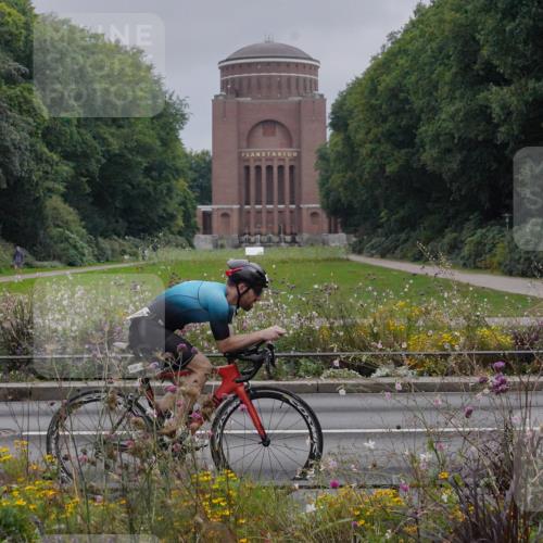 14.09.2025 - Stadtparktriathlon Michael Burmester http://msf.ph/oto/8902374 14.09.2025 09:35:15 Radfahren 398, 400, 430, 445, 494, 506 meine-sportfotos.de