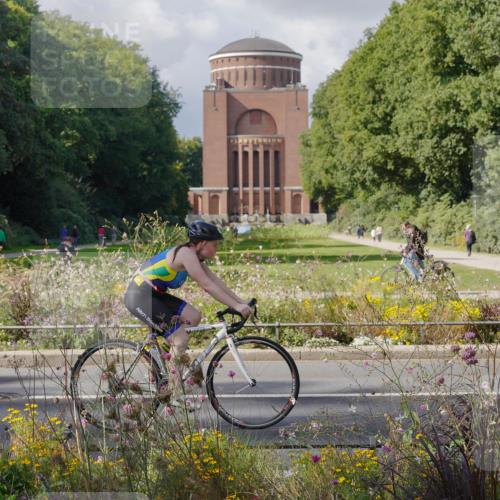 14.09.2025 - Stadtparktriathlon Michael Burmester http://msf.ph/oto/8902382 14.09.2025 13:29:00 Radfahren 1437, 1465, 1530, 1552, 1564, 1614 meine-sportfotos.de