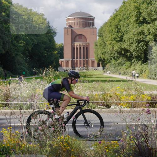 14.09.2025 - Stadtparktriathlon Michael Burmester http://msf.ph/oto/8902393 14.09.2025 13:29:27 Radfahren 1536, 1548, 1577, 1608 meine-sportfotos.de