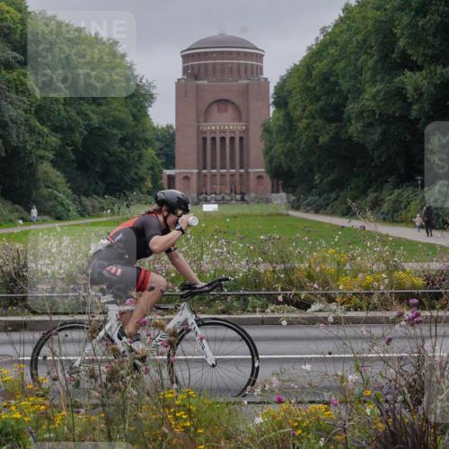 14.09.2025 - Stadtparktriathlon Michael Burmester http://msf.ph/oto/8902398 14.09.2025 09:36:01 Radfahren 462, 466, 478, 504 meine-sportfotos.de