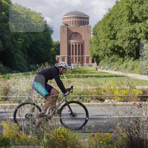14.09.2025 - Stadtparktriathlon Michael Burmester http://msf.ph/oto/8902409 14.09.2025 13:30:03 Radfahren 1444, 1468, 1481 meine-sportfotos.de