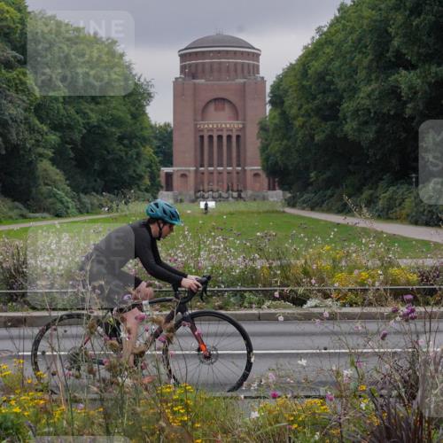 14.09.2025 - Stadtparktriathlon Michael Burmester http://msf.ph/oto/8902421 14.09.2025 09:37:25 Radfahren 382 meine-sportfotos.de