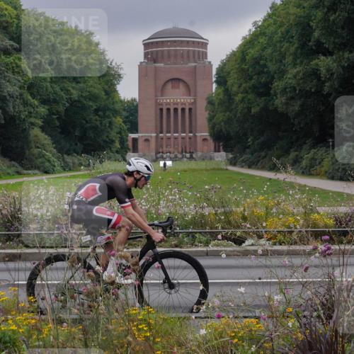 14.09.2025 - Stadtparktriathlon Michael Burmester http://msf.ph/oto/8902427 14.09.2025 09:37:57 Radfahren 399, 434 meine-sportfotos.de