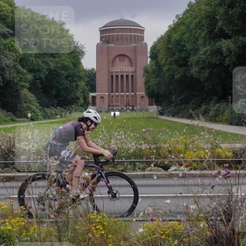 14.09.2025 - Stadtparktriathlon Michael Burmester http://msf.ph/oto/8902433 14.09.2025 09:38:25 Radfahren 391, 453, 458 meine-sportfotos.de