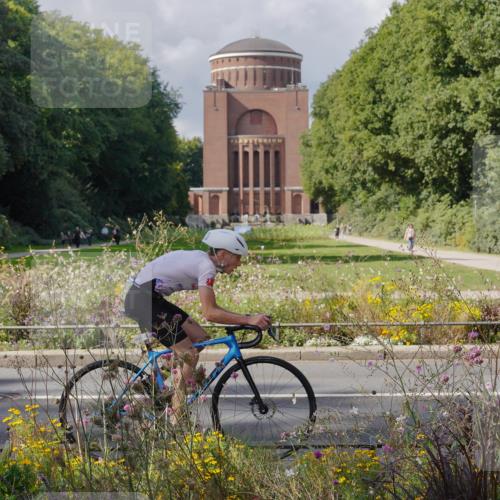 14.09.2025 - Stadtparktriathlon Michael Burmester http://msf.ph/oto/8902438 14.09.2025 13:31:09 Radfahren 1451, 1543, 1545, 1551, 1599 meine-sportfotos.de