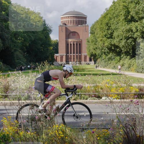 14.09.2025 - Stadtparktriathlon Michael Burmester http://msf.ph/oto/8902440 14.09.2025 13:31:11 Radfahren 1451, 1543, 1545, 1551 meine-sportfotos.de