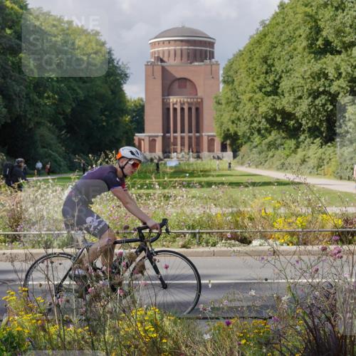 14.09.2025 - Stadtparktriathlon Michael Burmester http://msf.ph/oto/8902443 14.09.2025 13:31:28 Radfahren 1446, 1542 meine-sportfotos.de