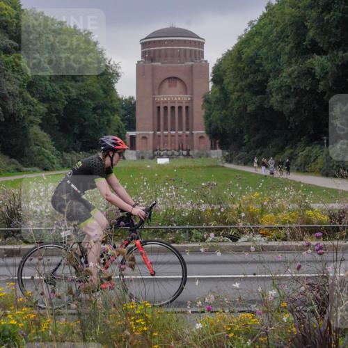 14.09.2025 - Stadtparktriathlon Michael Burmester http://msf.ph/oto/8902446 14.09.2025 09:39:38 Radfahren 471, 488, 499 meine-sportfotos.de