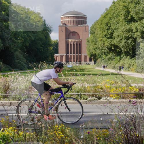 14.09.2025 - Stadtparktriathlon Michael Burmester http://msf.ph/oto/8902483 14.09.2025 13:32:33 Radfahren 1475, 1561, 1597 meine-sportfotos.de