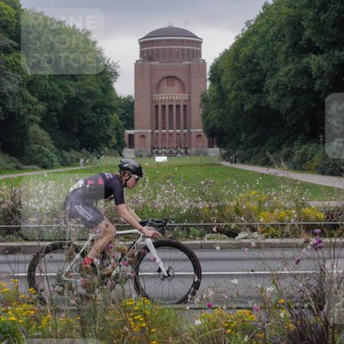14.09.2025 - Stadtparktriathlon Michael Burmester http://msf.ph/oto/8902484 14.09.2025 09:41:05 Radfahren 420, 452, 469, 472, 503 meine-sportfotos.de