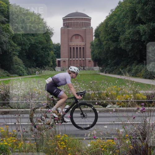 14.09.2025 - Stadtparktriathlon Michael Burmester http://msf.ph/oto/8902490 14.09.2025 09:41:10 Radfahren 439, 452, 459, 469, 472 meine-sportfotos.de