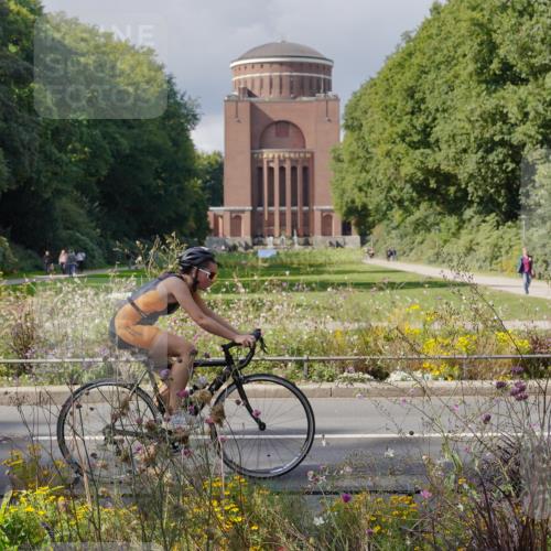 14.09.2025 - Stadtparktriathlon Michael Burmester http://msf.ph/oto/8902517 14.09.2025 13:33:26 Radfahren 1529, 1532, 1569, 1574 meine-sportfotos.de