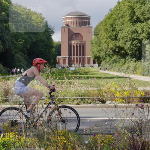 14.09.2025 - Stadtparktriathlon Michael Burmester http://msf.ph/oto/8902519 14.09.2025 13:33:30 Radfahren 1529, 1532, 1569 meine-sportfotos.de